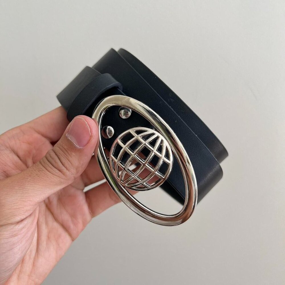 y2k 2000s chrome worldwide futuristic emblem black and silver grunge emo belt - Picture 4 of 8
